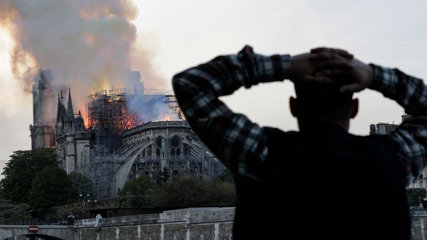 L'incendie de la cathédrale notre de Paris déclenche plus de solidarité que le massacre de 160 maliens