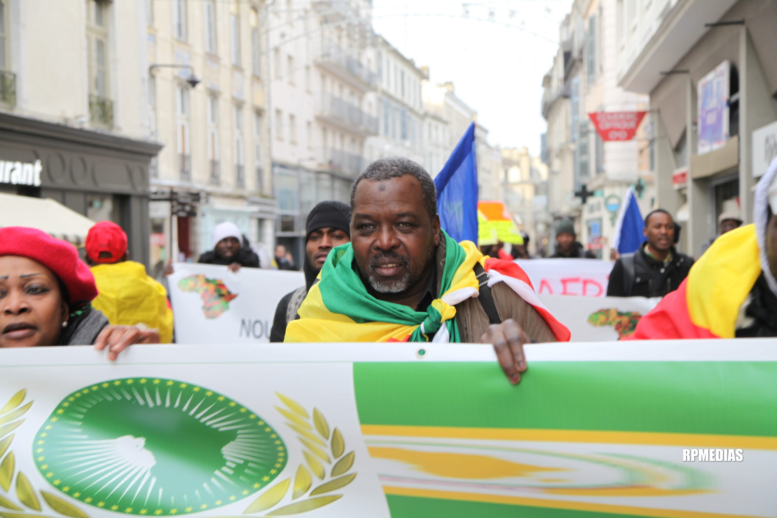 Sommet de Pau pour le G5 Sahel, l'album photo des manifestants pour l'émancipation de l'Afrique